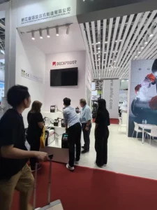 decapower fiera stand scena 1