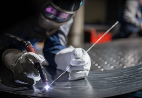 Why Thin Sheets Distort and How Welders Can Prevent It