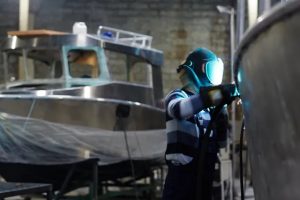 Master Aluminum Boat Repair with Double Pulse MIG Welding